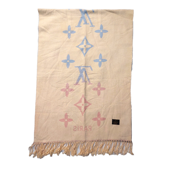Louis Vuitton Monogram Reykjavik Yellow Pink Blue Gradient Shawl Pre-Owned $995 - Picture 2 of 16